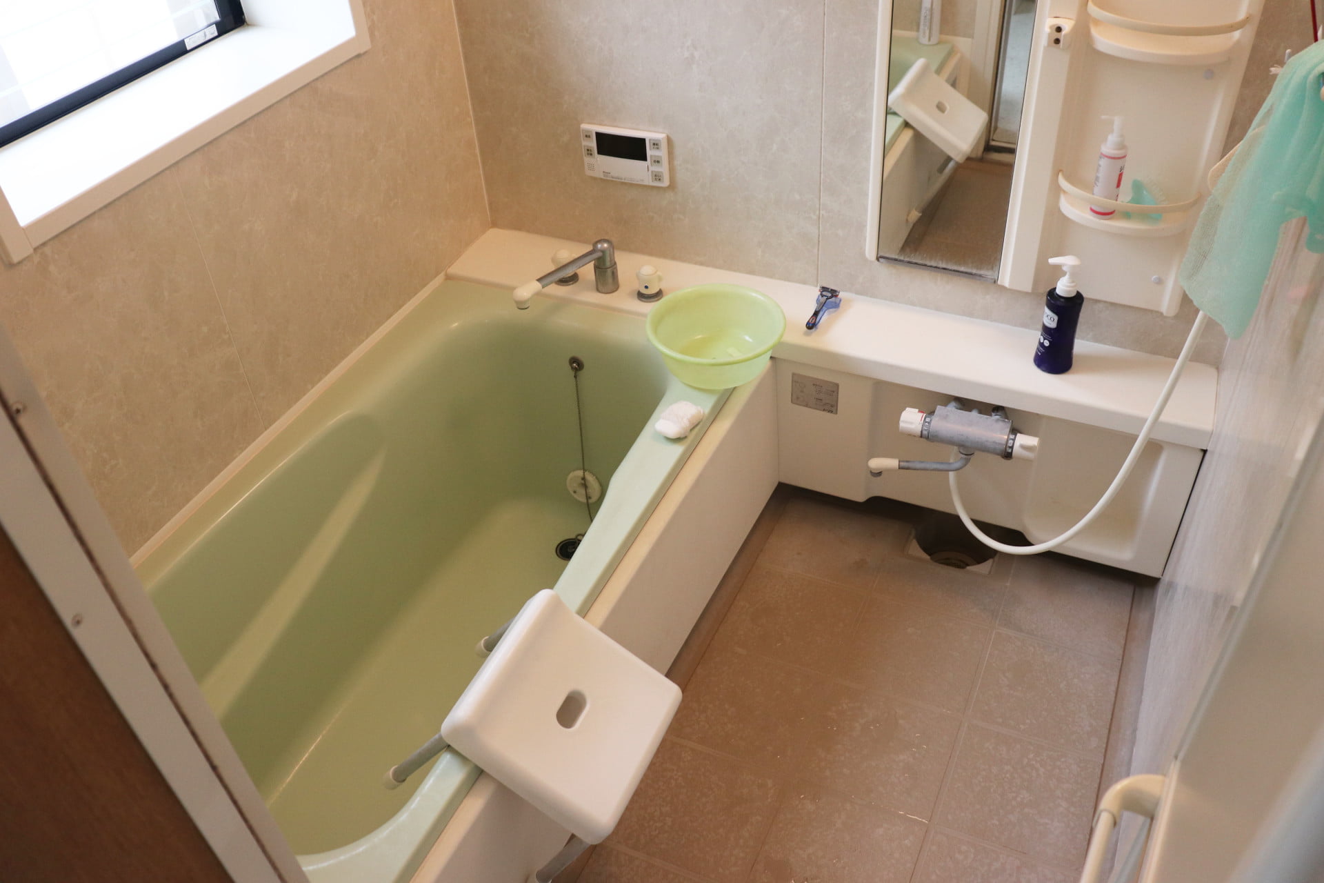 お風呂はユニットバスです。