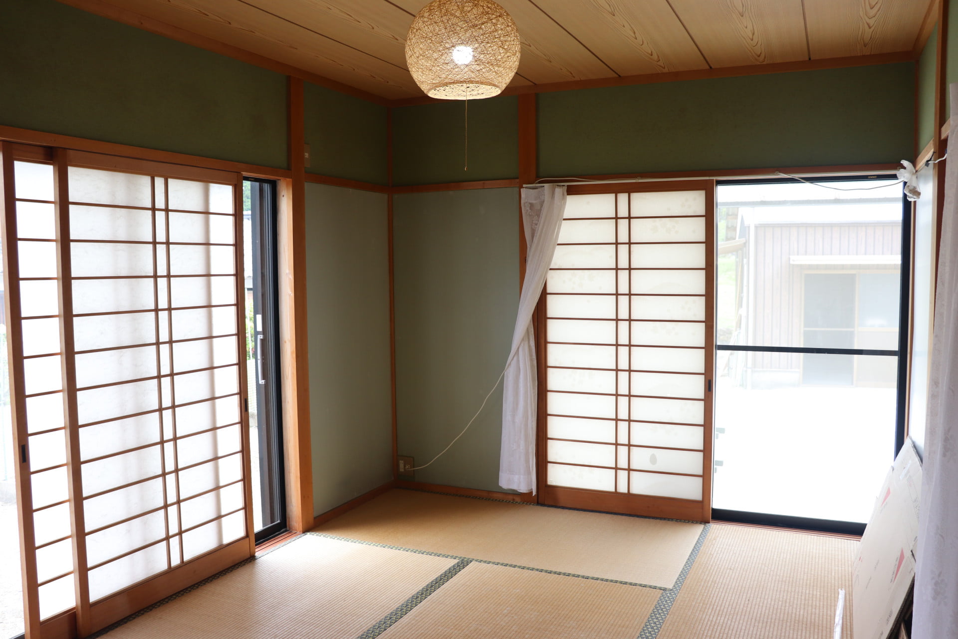 中古物件の１階の和室のお部屋