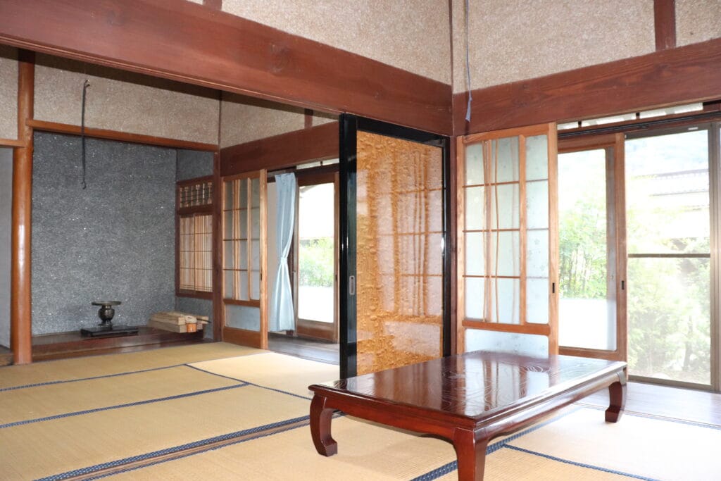 宍粟市山崎町市場の古民家の和室