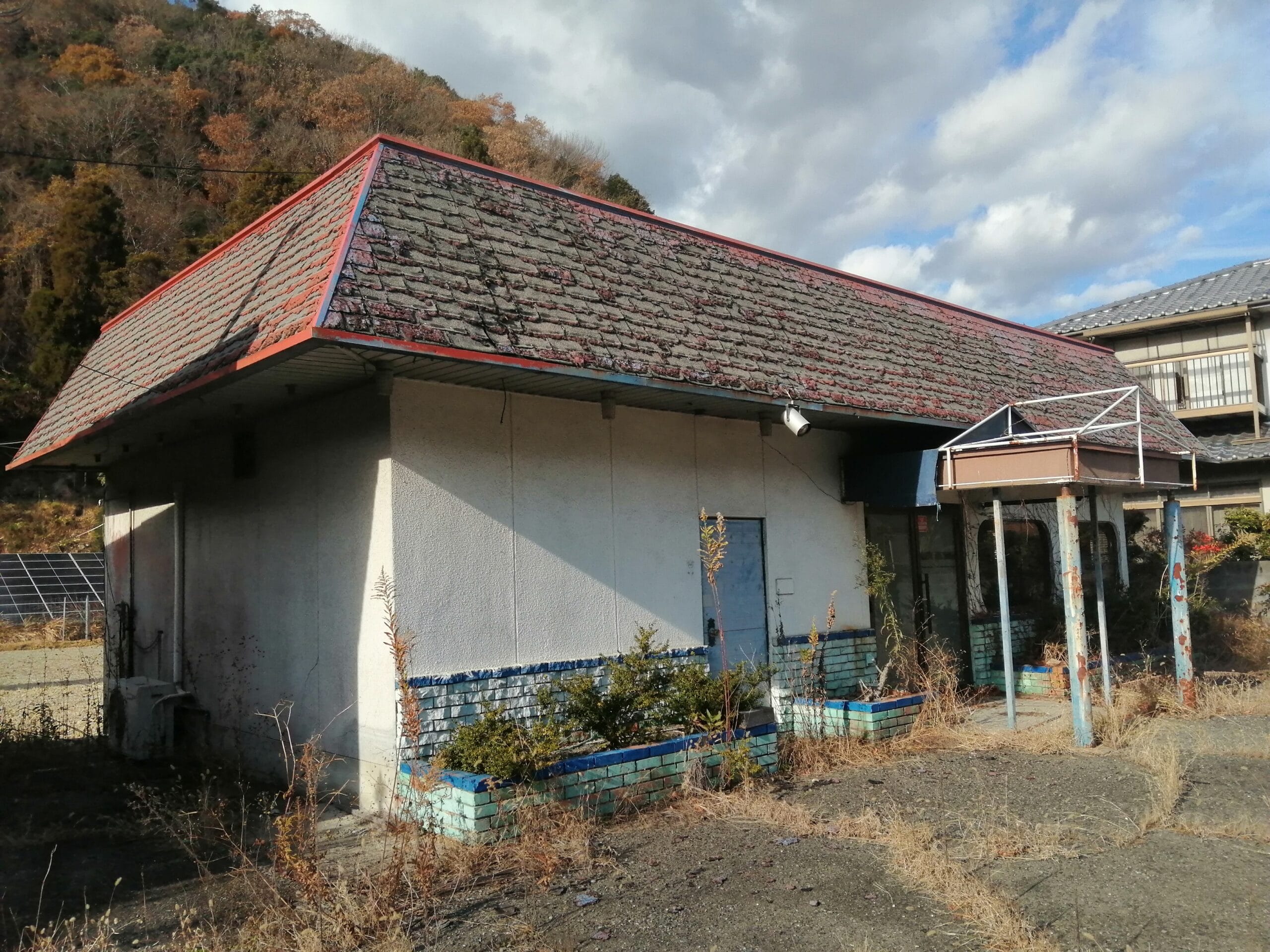 安富町塩野５
